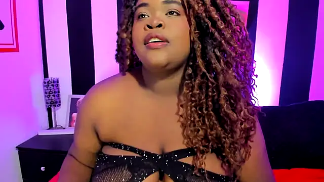 YeminaLeman online show from March 2025 01:08:01 PM