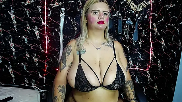 Snapshot of mia_boobs_hot chatting on October 2025 01:37:02 AM mia boobs hot online show from October 2025 01:37:02 AM