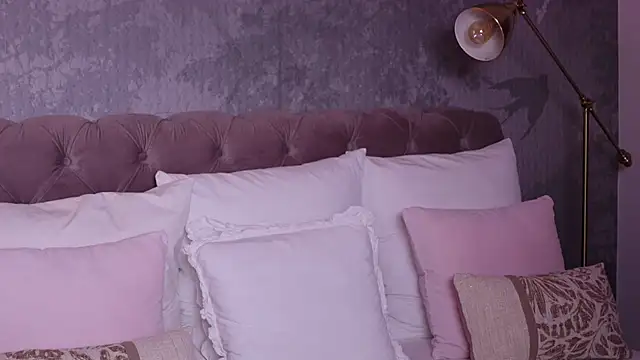 AngelaFay online show from February 2026 07:03:02 AM