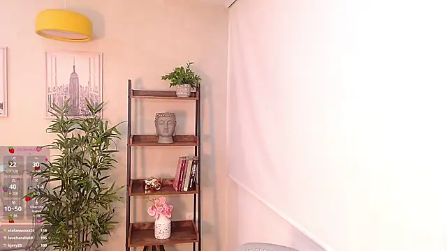 Sassy--Girl online show from February 2025 06:51:01 PM