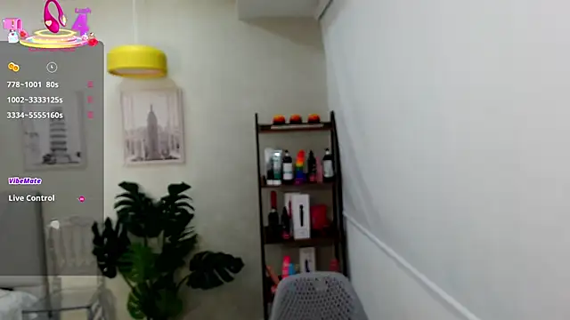 Sassy--Girl online show from March 2025 06:00:01 PM