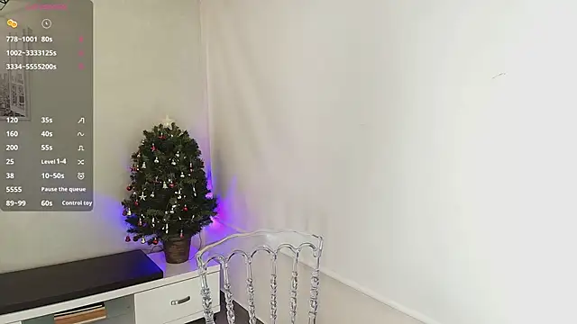 Sassy--Girl online show from November 2025 06:10:01 PM