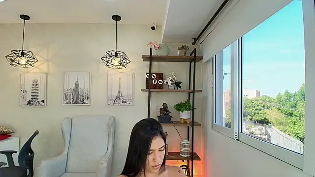 Snapshot of Sassy--Girl chatting on June 2026 08:46:01 PM Sassy--Girl online show from June 2026 08:46:01 PM