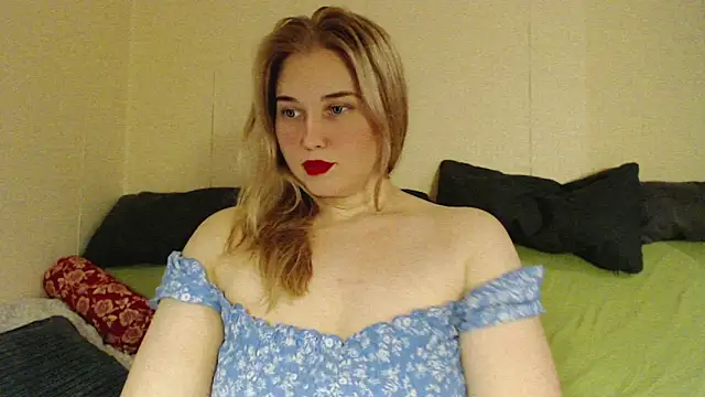 mmmPinUpGirl online show from October 2025 05:39:01 PM