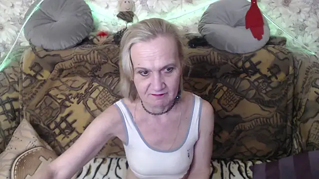 MissBekker online show from January 2025 04:10:02 AM