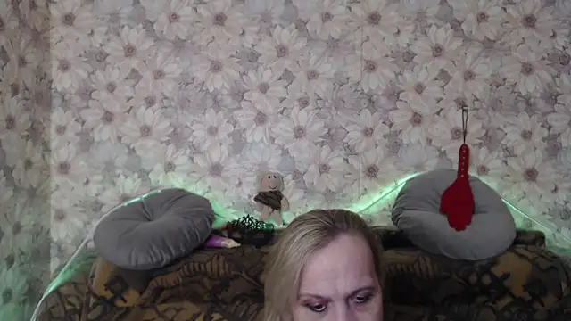 MissBekker online show from February 2025 05:54:02 AM