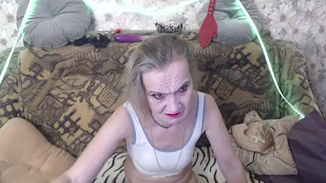 MissBekker online show from November 2025 01:49:02 AM