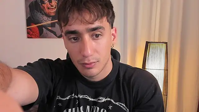 Snapshot of AlexRivera6 chatting on July 2026 01:04:01 PM AlexRivera6 online show from July 2026 01:04:01 PM