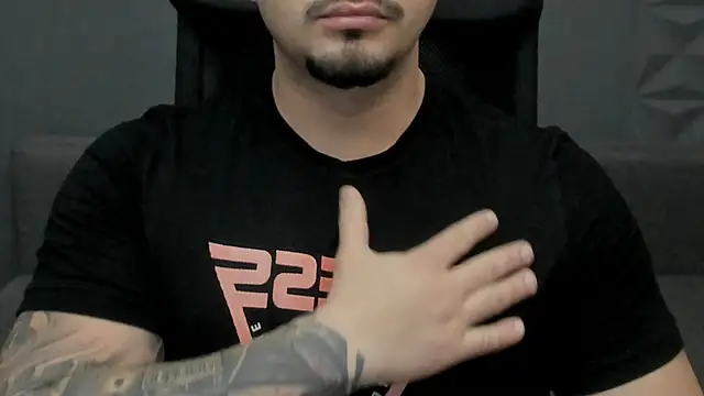 TonyWilcox online show from November 2025 06:13:02 AM