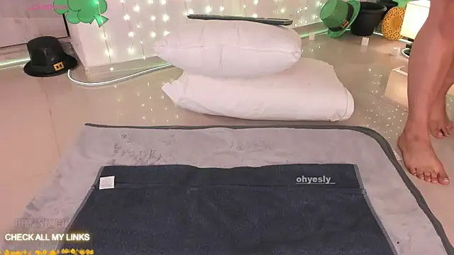 ohyesly  online show from March 2026 10:11:02 AM