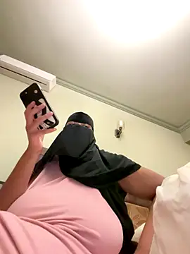 Submissive Arab online show from September 2025 07:25:02 PM