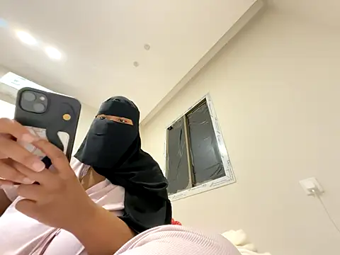 Submissive Arab online show from December 2025 10:39:02 PM