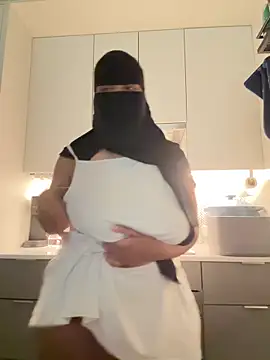 Snapshot of Submissive_Arab chatting on May 2026 08:14:02 PM Submissive Arab online show from May 2026 08:14:02 PM