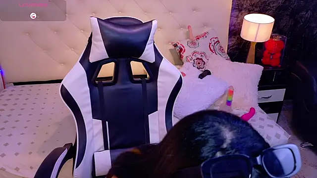 tamara colliins  online show from February 2026 05:57:02 AM