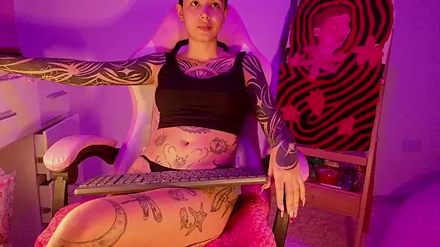 goddess vee  online show from March 2026 11:08:01 PM