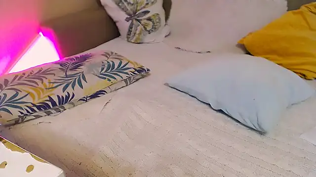 Snapshot of OLIVIA_CANDY chatting on February 2026 05:36:01 AM OLIVIA CANDY online show from February 2026 05:36:01 AM