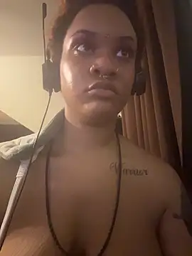 nickytheehawtie online show from February 2026 04:53:02 AM