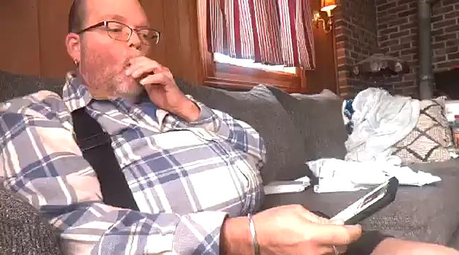 Snapshot of mrwizard4570 chatting on December 2024 07:41:02 PM mrwizard4570 online show from December 2024 07:41:02 PM