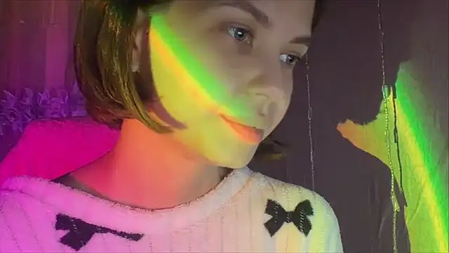 MiraPics online show from April 2026 09:45:01 PM