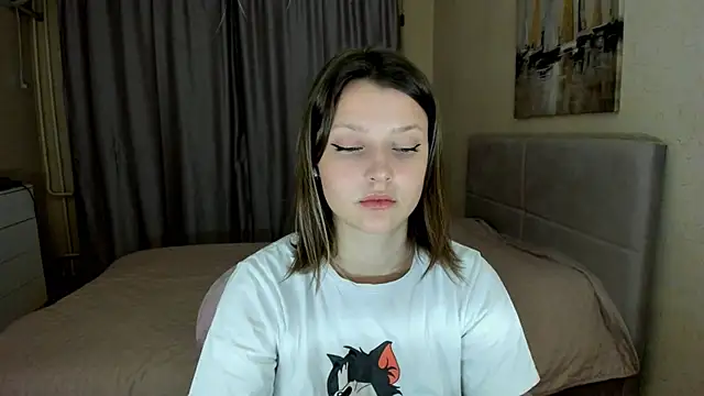 SoniNesti online show from October 2025 02:29:02 PM