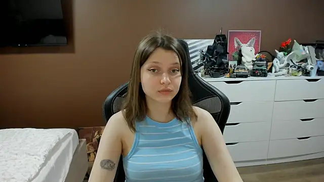 Snapshot of SoniNesti chatting on May 2026 03:49:01 PM SoniNesti online show from May 2026 03:49:01 PM