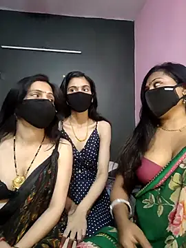 cutee  crazy online show from February 2026 02:15:02 PM