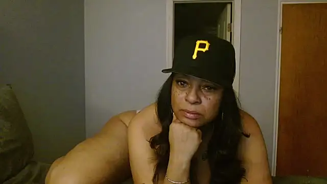 MSweetLindaParks online show from March 2026 10:38:01 PM