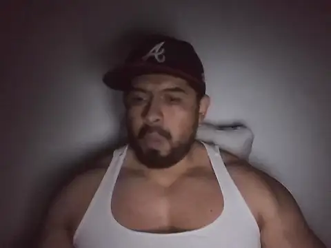 marcus002001 online show from April 2026 04:24:01 AM