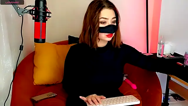  L0VE ME online show from January 2025 07:53:01 PM