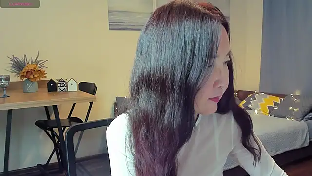 AvroraSakura online show from December 2024 05:04:01 PM