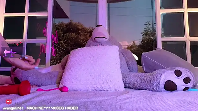 Evangelyne 1 online show from March 2025 07:29:02 PM