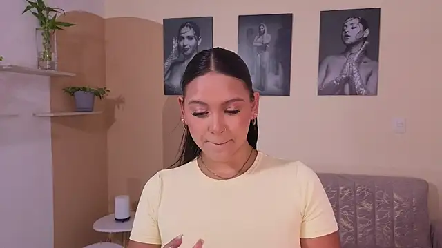 ToriCrossX online show from March 2026 06:56:02 PM