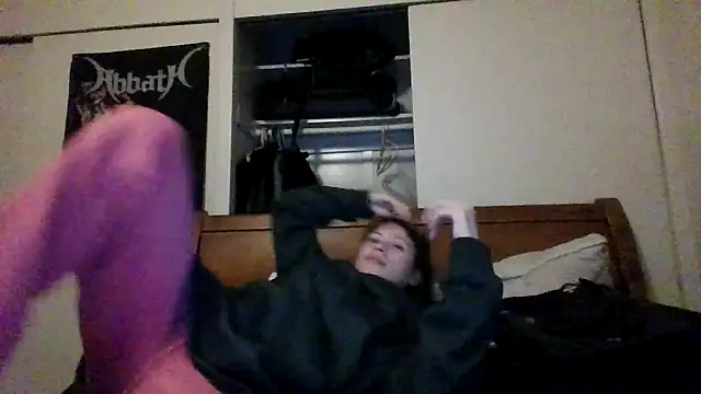 petitedoll29 online show from December 2024 12:52:02 AM