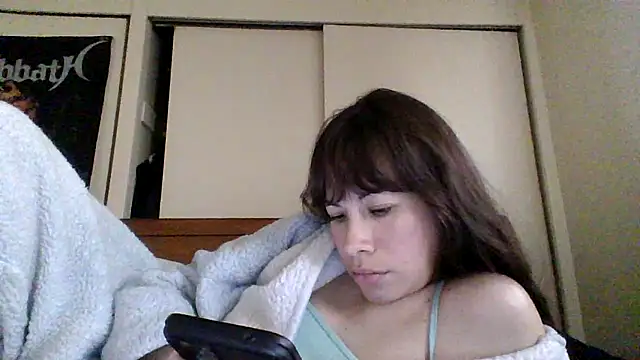 petitedoll29 online show from December 2024 11:17:02 PM