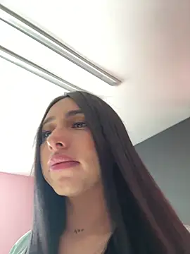 isabella jade online show from October 2025 01:40:02 PM