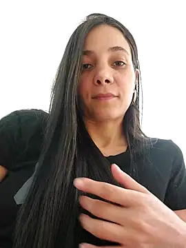 Snapshot of miaeyes chatting on November 2025 06:52:02 PM miaeyes online show from November 2025 06:52:02 PM