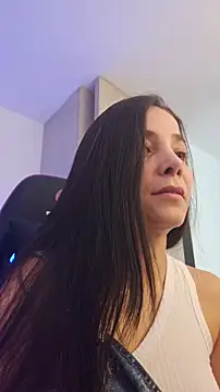 Snapshot of miaeyes chatting on November 2025 06:07:01 PM miaeyes online show from November 2025 06:07:01 PM