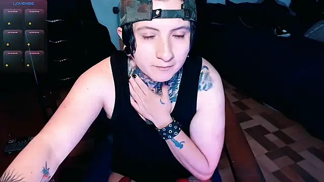 Marieblueeyes online show from October 2025 07:41:01 AM