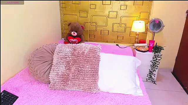 Julia Haye online show from April 2026 02:36:01 AM