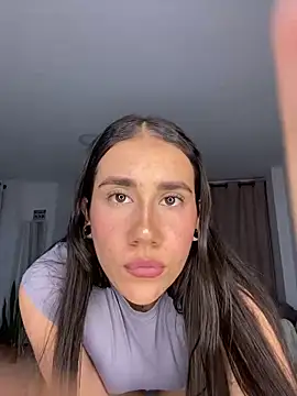 KaryAndTylor online show from December 2024 12:52:01 AM