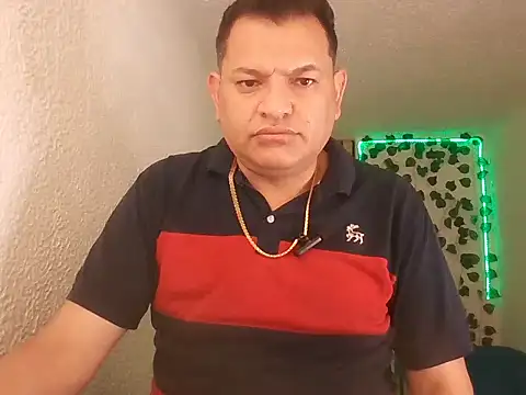 SexDiffrent online show from April 2026 05:08:02 PM