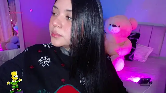 Snapshot of kim_blake chatting on December 2024 02:33:02 PM kim blake online show from December 2024 02:33:02 PM