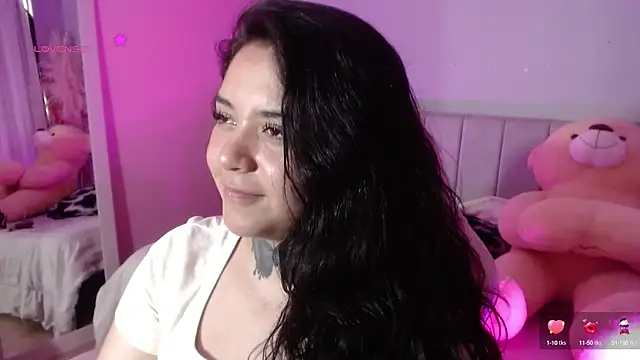 Snapshot of kim_blake chatting on January 2025 04:02:02 PM kim blake online show from January 2025 04:02:02 PM