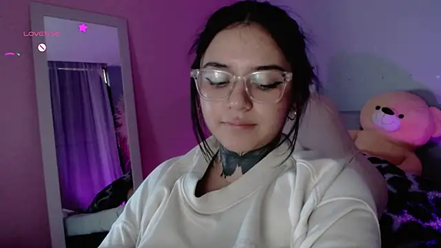 Snapshot of kim_blake chatting on January 2025 07:41:02 PM kim blake online show from January 2025 07:41:02 PM