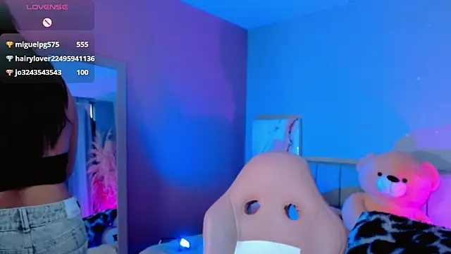 Snapshot of kim_blake chatting on January 2025 08:56:02 PM kim blake online show from January 2025 08:56:02 PM