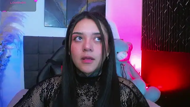 Snapshot of kim_blake chatting on January 2025 05:49:02 PM kim blake online show from January 2025 05:49:02 PM