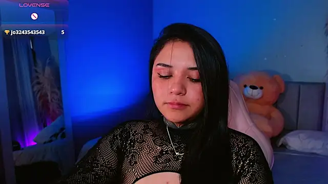 Snapshot of kim_blake chatting on January 2025 08:53:01 PM kim blake online show from January 2025 08:53:01 PM