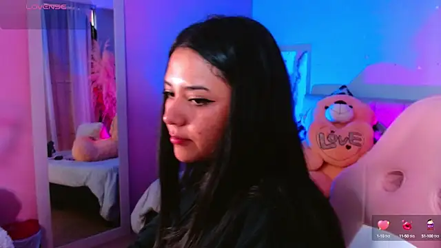 Snapshot of kim_blake chatting on February 2025 03:38:01 PM kim blake online show from February 2025 03:38:01 PM