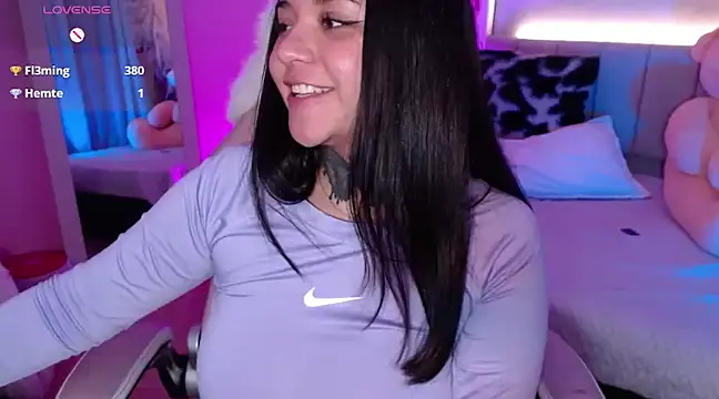 Snapshot of kim_blake chatting on March 2025 03:18:02 PM kim blake online show from March 2025 03:18:02 PM