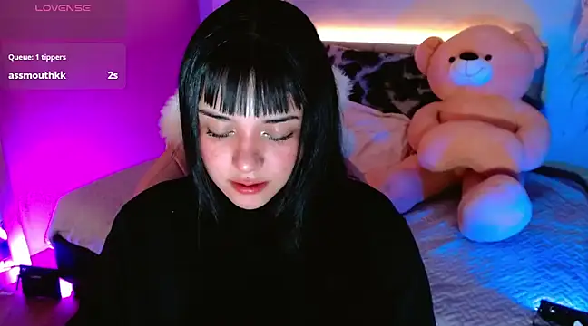 Snapshot of kim_blake chatting on March 2025 04:45:01 PM kim blake online show from March 2025 04:45:01 PM